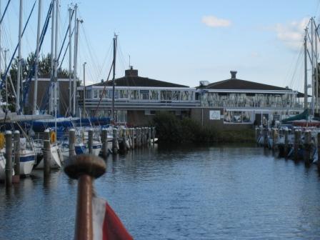 Havenkantoor en restaurant jachthaven Andijk